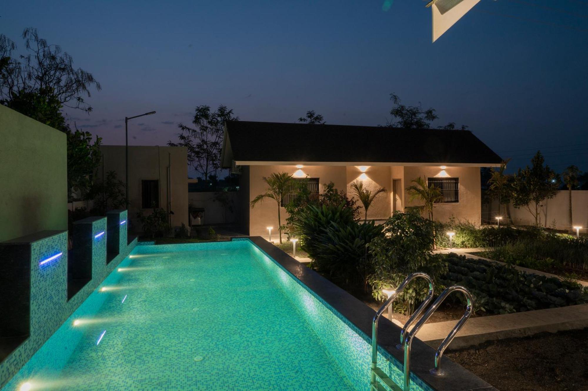 Saffronstays Eden, Nashik - Pet-Friendly Villa With Pool, Jacuzzi & Grape Farm Exterior foto